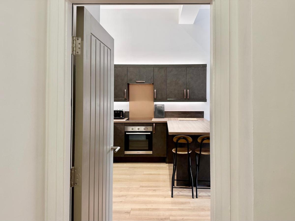 Fountain Apartment No 2 With Free Parking Йорк Екстер'єр фото